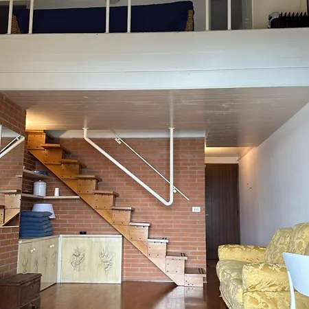Welc-om Lignano Dock And Swimming Pool Apartment