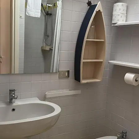 Apartment Welc-om Lignano Dock And Swimming Pool