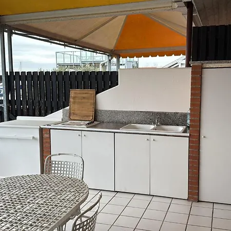 Apartment Welc-om Lignano Dock And Swimming Pool