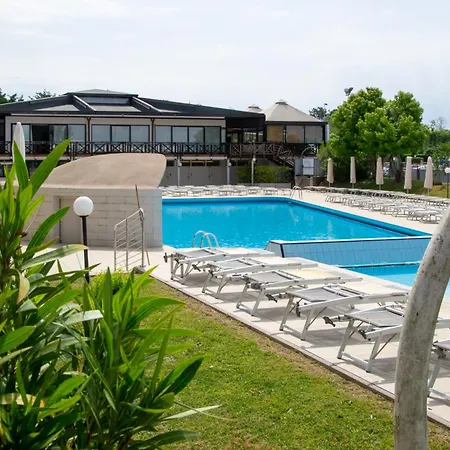 Welc-om Lignano Swim And Fun With Dock View 利尼亚诺萨比亚多罗