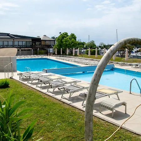 Welc-ōm Lignano Swim&fun With Dock View