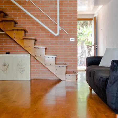 Welc-ōm Lignano Swim&fun With Dock View Apartment