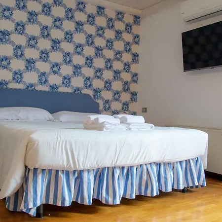 Welc-om Lignano Swim And Fun With Dock View 利尼亚诺萨比亚多罗