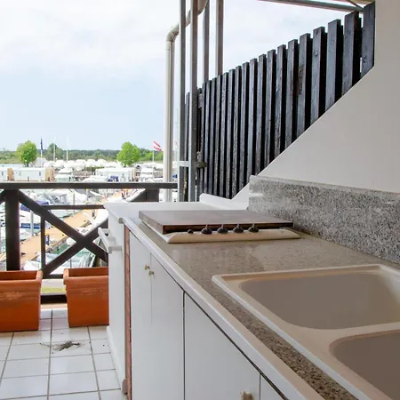 Welc-om Lignano Swim And Fun With Dock View