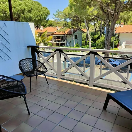 Welc-om Lignano Swim And Fun With Dock View * Lignano Sabbiadoro